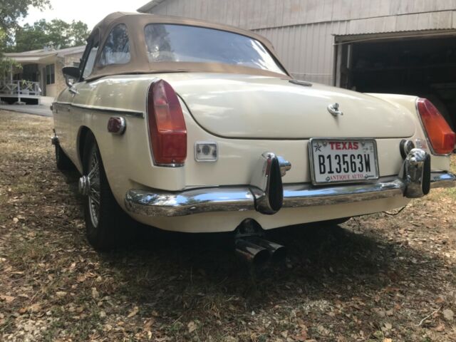 1971 MG MGB Convertible