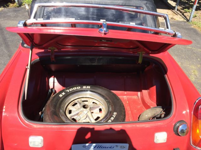 1978 Red MG MGB Convertible