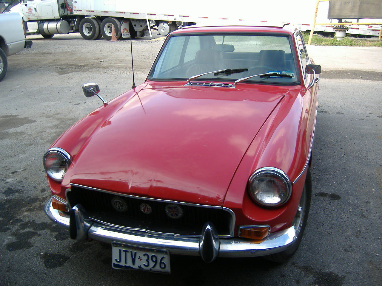 1971 Red MG MGB Fastback