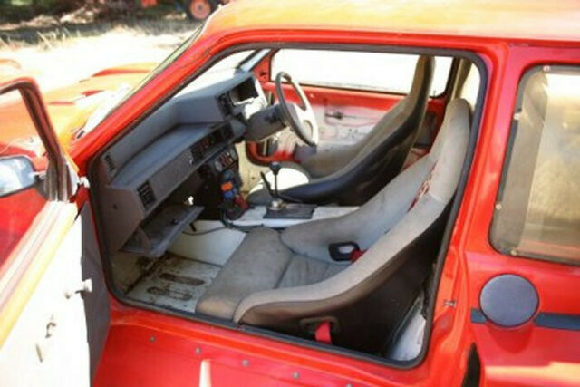 1987 red MG 6R4