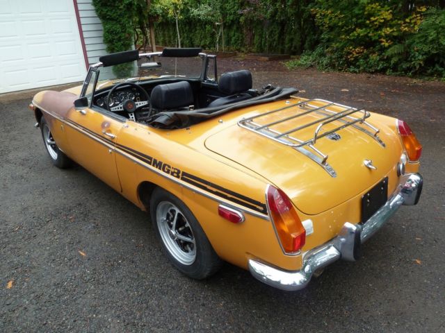 1972 Yellow/Orange MG MGB Convertible
