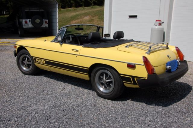 1976 Yellow MG MGB Convertible