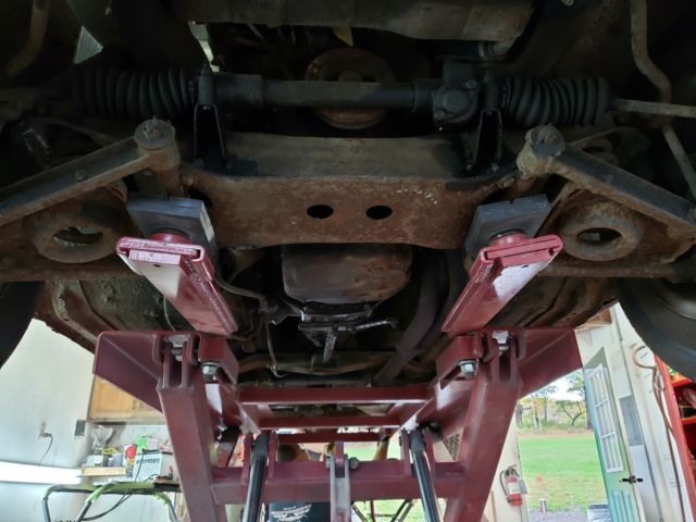 1974 White MG MGB Coupe