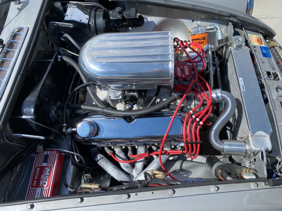 1980 Silver MG MGB Convertible