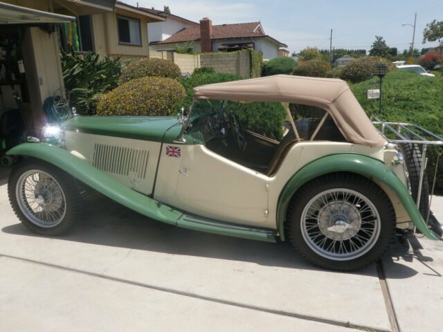 1948 green/ cream MG T-Series roaster