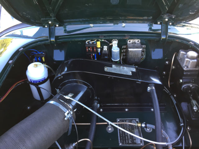 1957 British racing Green MG MGA Convertible / Roadster 