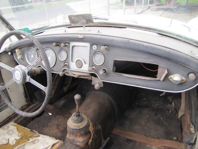 1962 old english white MG MGA