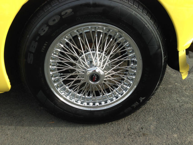 1961 Yellow MG MGA Convertible