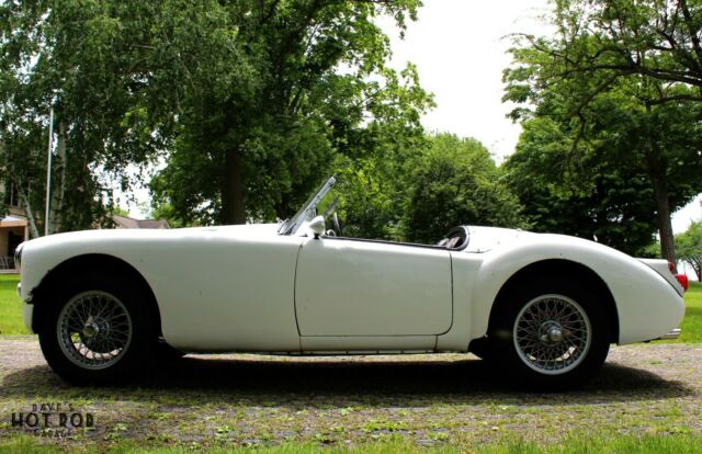 1960 White MG MGA Convertible