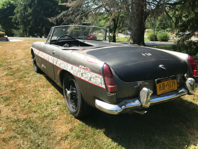 1965 multi MG MGB 2 dr conv