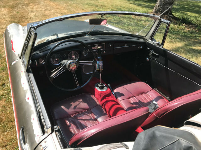 1965 multi MG MGB 2 dr conv