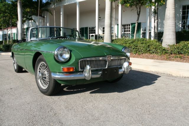 1966 Green MG MGB Roadster