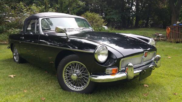 1969 Red MG MGB Hatchback