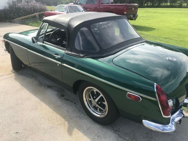 1971 Green MG MGB Convertible