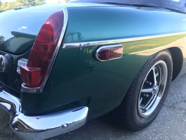 1971 Green MG MGB Convertible