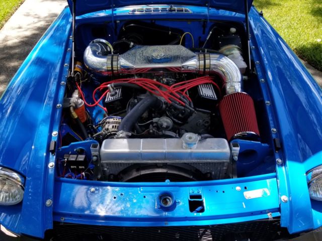 1975 Blue MG MGB Convertible