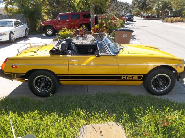 1978 Yellow MG MGB Convertible