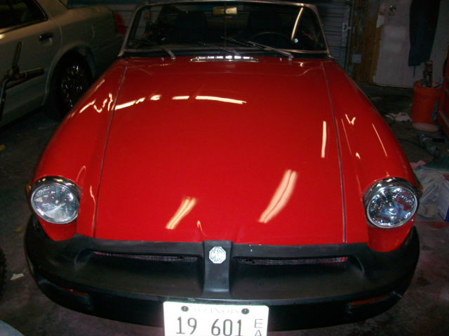 1976 Red MG MGB Convertible