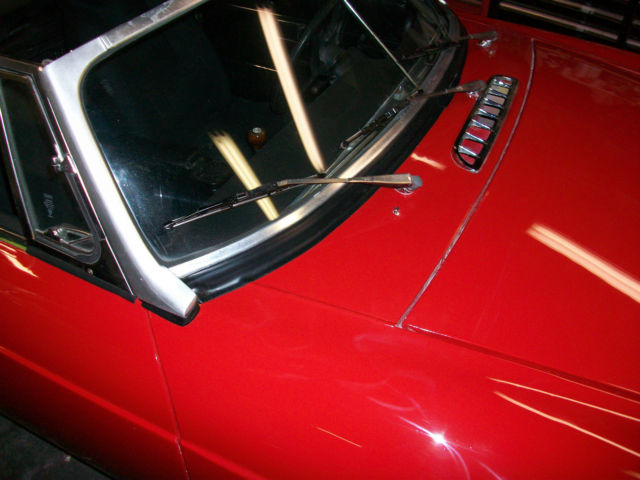1976 Red MG MGB Convertible
