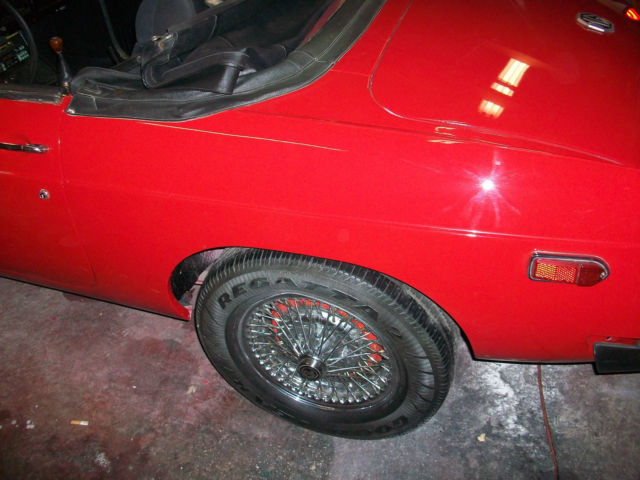 1976 Red MG MGB Convertible