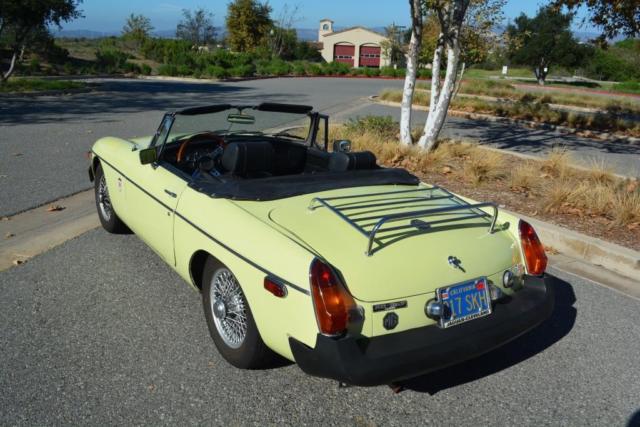 1976 Yellow MG MGB Convertible