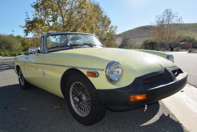 1976 Yellow MG MGB Convertible