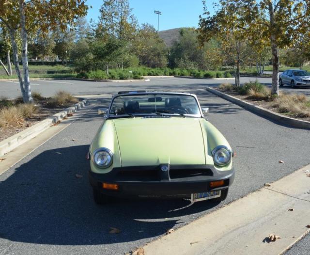 1976 Yellow MG MGB Convertible