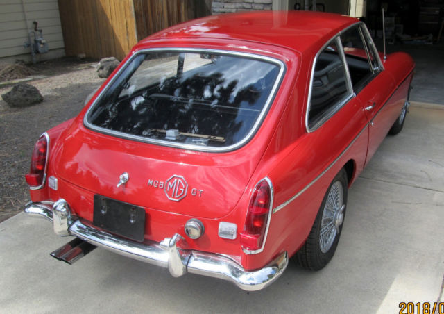 1970 Red MG MGB GT Hardtop