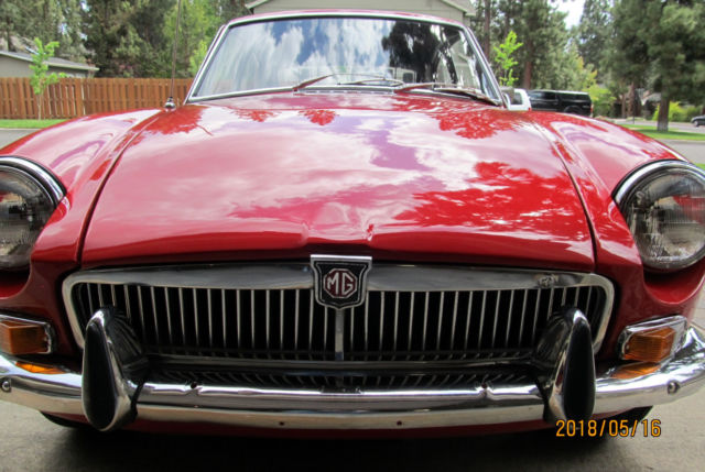 1970 Red MG MGB GT Hardtop