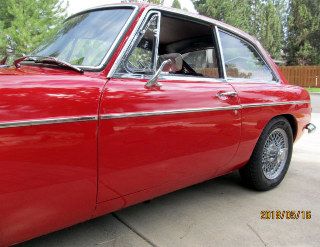 1970 Red MG MGB GT Hardtop