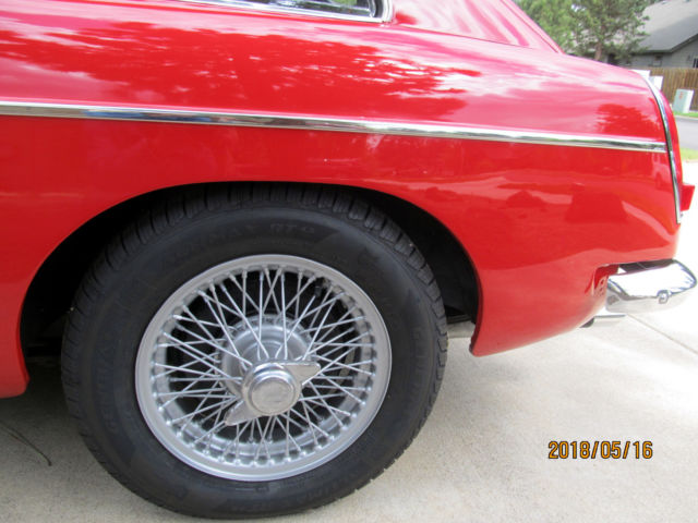 1970 Red MG MGB GT Hardtop