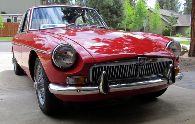 1970 Red MG MGB GT Hardtop