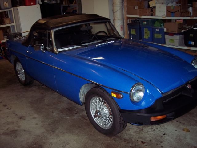 1976 Blue MG MGB