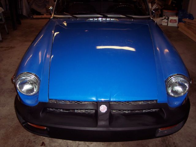 1976 Blue MG MGB