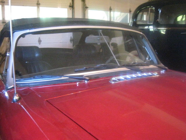 1973 Red MG MGB Convertible