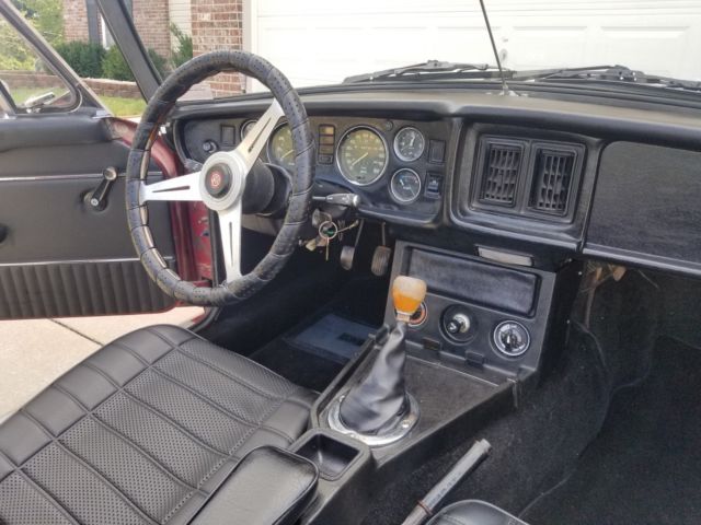 1977 Red MG MGB Convertible