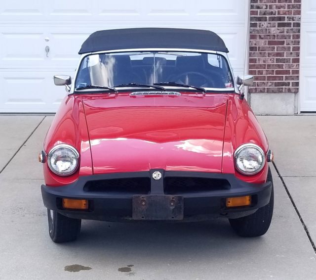 1977 Red MG MGB Convertible