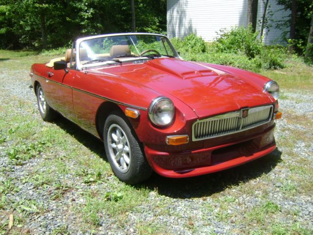 1973 Burgundy MG MGB Convertible