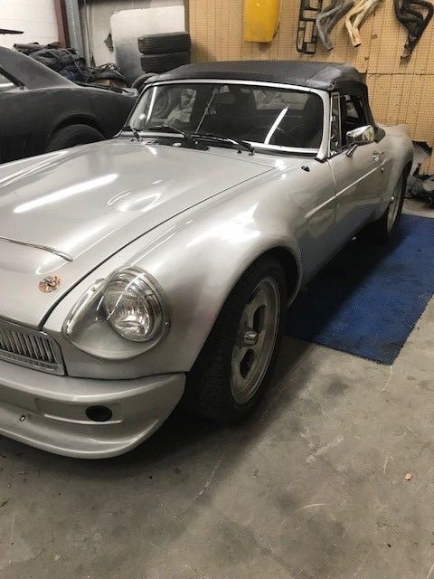 1973 Silver MG MGB Convertible