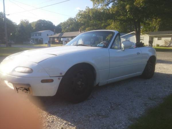1991 White Mazda MX-5 Miata Convertible