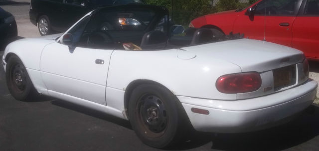 1991 White Mazda MX-5 Miata Convertible