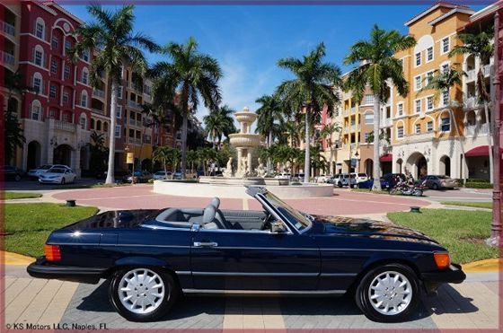 1986 Blue Mercedes-Benz SL-Class Convertible