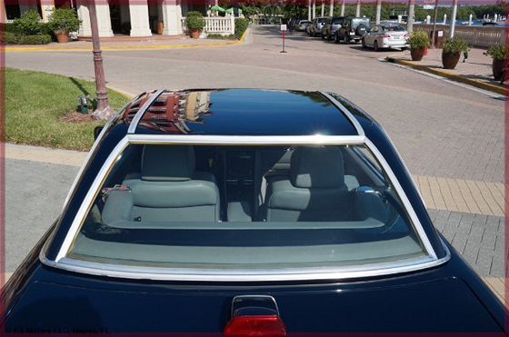 1986 Blue Mercedes-Benz SL-Class Convertible