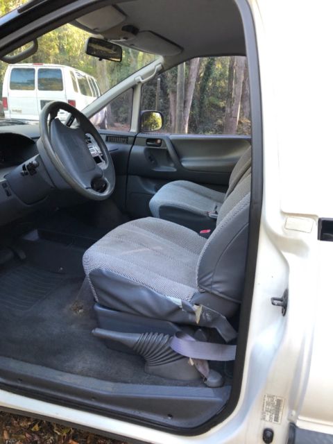 1993 White Toyota Previa Minivan