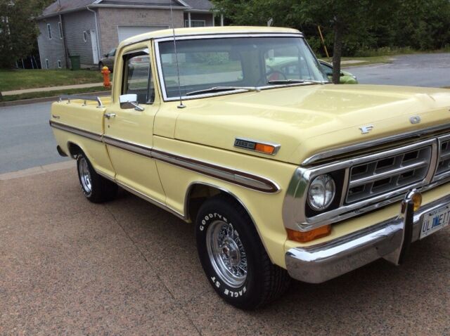 1972 Yellow Ford F-100