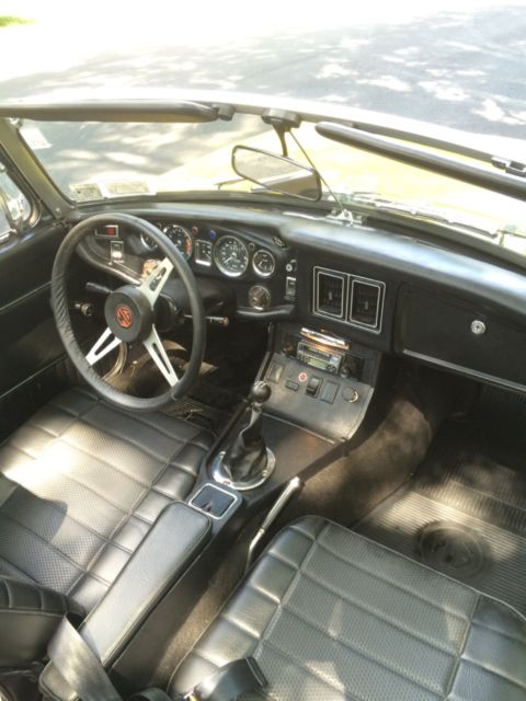 1973 Yellow MG MGB Convertible