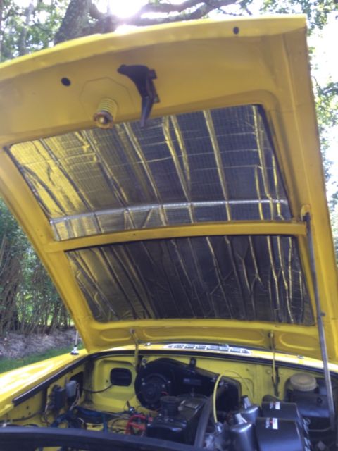 1973 Yellow MG MGB Convertible