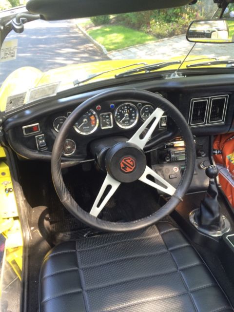 1973 Yellow MG MGB Convertible
