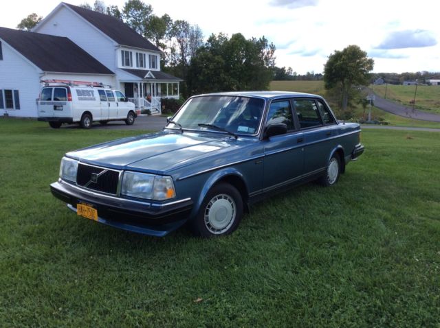 1986 Blue Volvo 240 Sedan