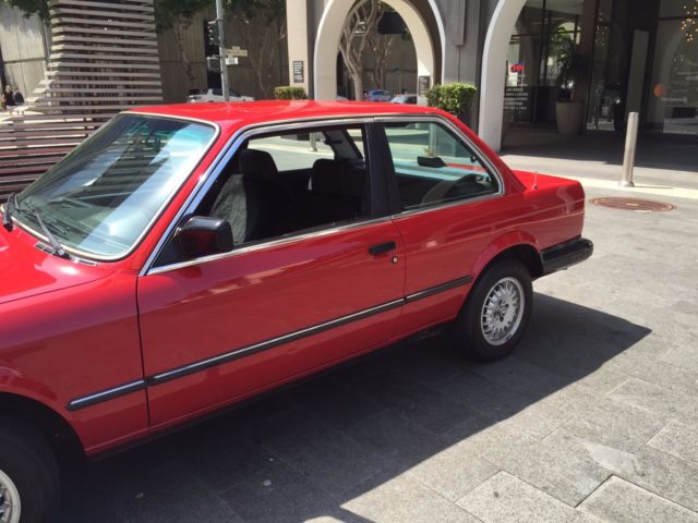 1986 Red BMW 3-Series
